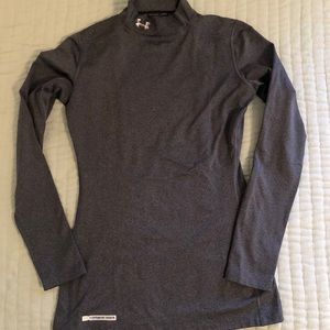 Long sleeve Under Armour heat tech shirt